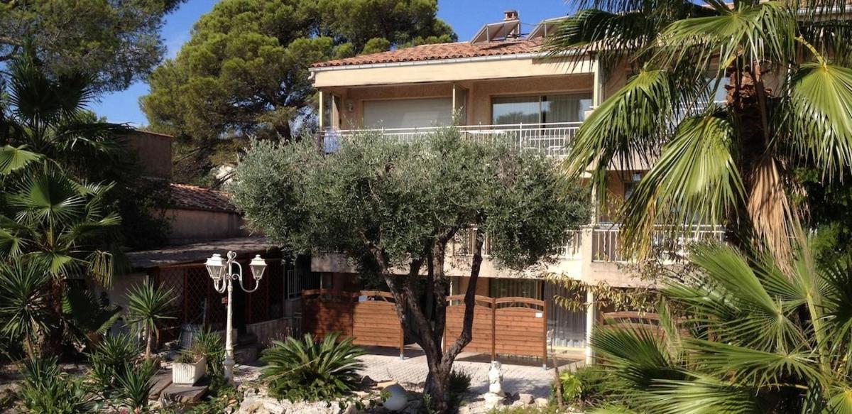 Les Studios Famandiers Saint-Raphaël Eksteriør bilde
